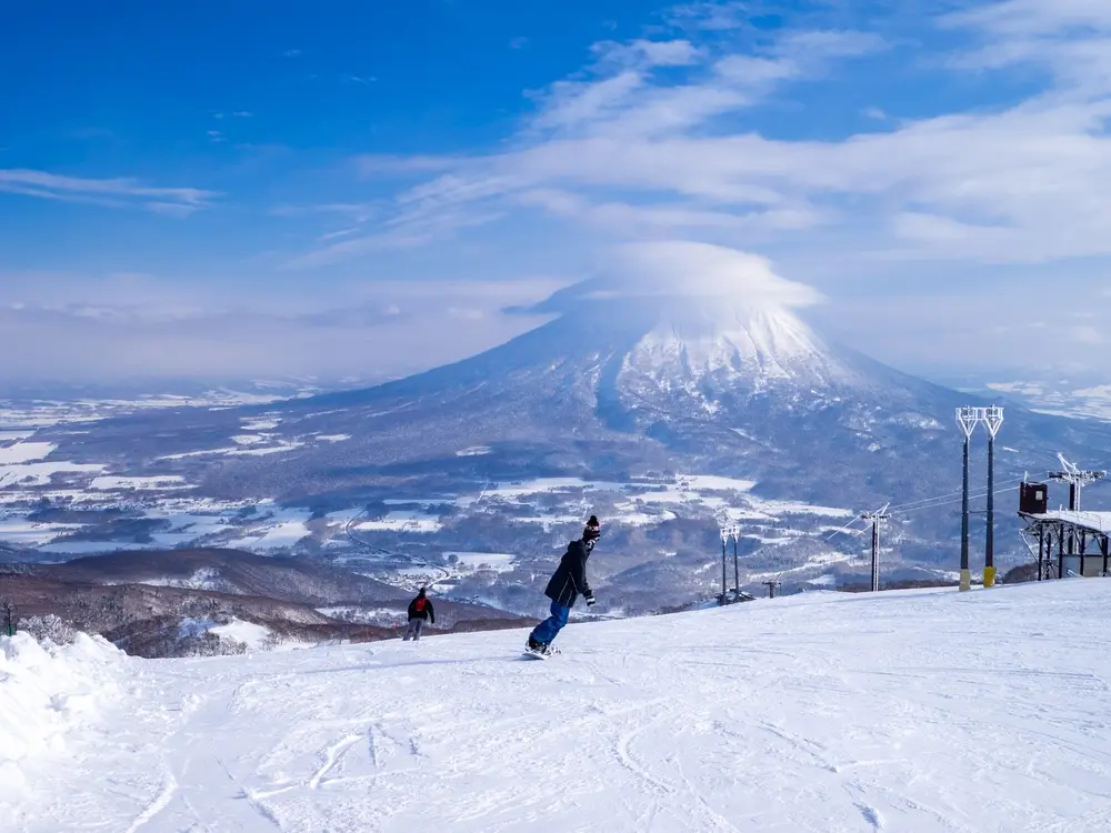 hokkaido snowboading